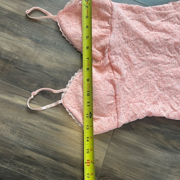 La Vie en Rose Pink Lace Tank Top - Picture 5 of 6